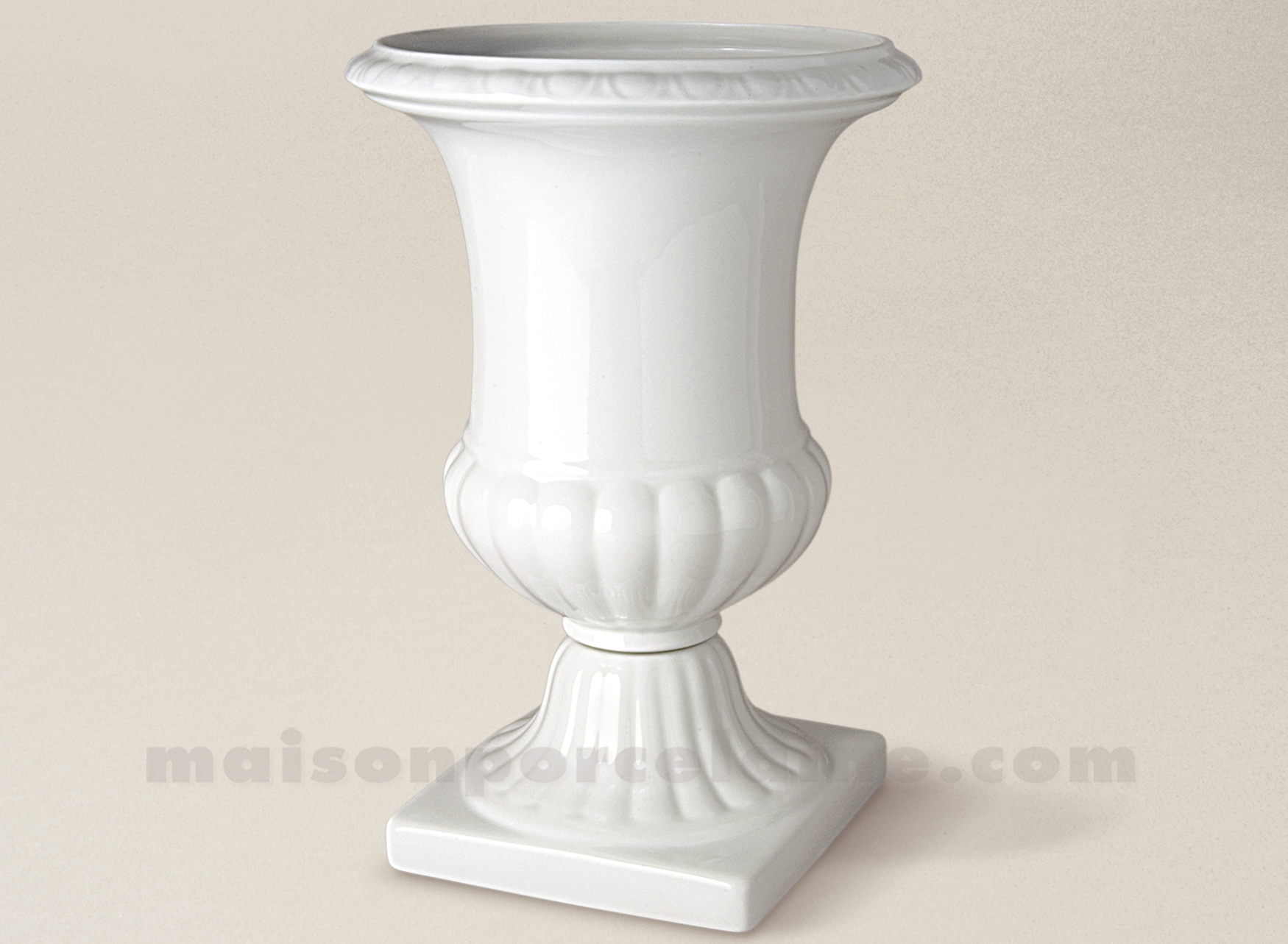 VASE LIMOGES PORCELAINE BLANCHE MEDICIS EXTRA H37 Maison de la Porcelaine