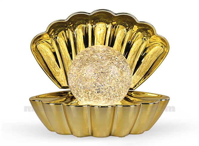 LAMPE DÉCORATIVE COKI DORÉ BRILLANTE À PILES L17,5 P12,5 H15CM