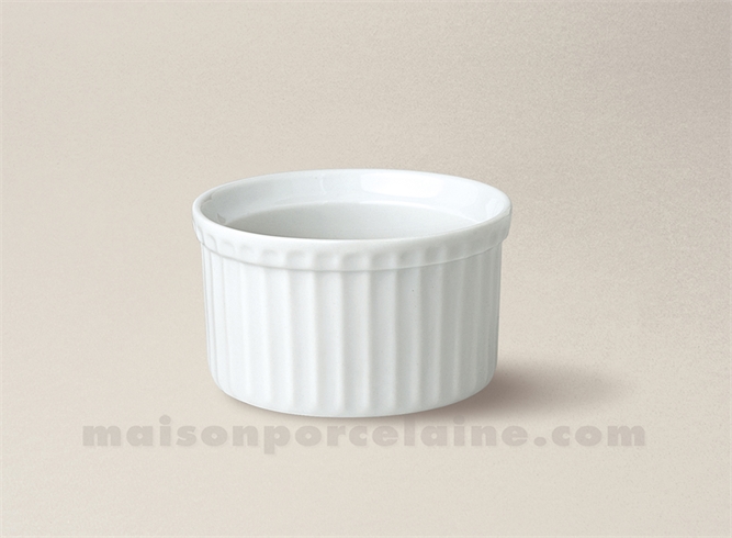 RAMEQUIN PORCELAINE BLANCHE A FOUR 3 TOQUES 10X5.5 22CL