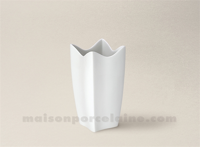 VASE LIMOGES PORCELAINE BLANCHE TULIPE PM 22X11 1,25L