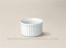 RAMEQUIN PORCELAINE BLANCHE A FOUR 3 TOQUES 8X4.5 14CL